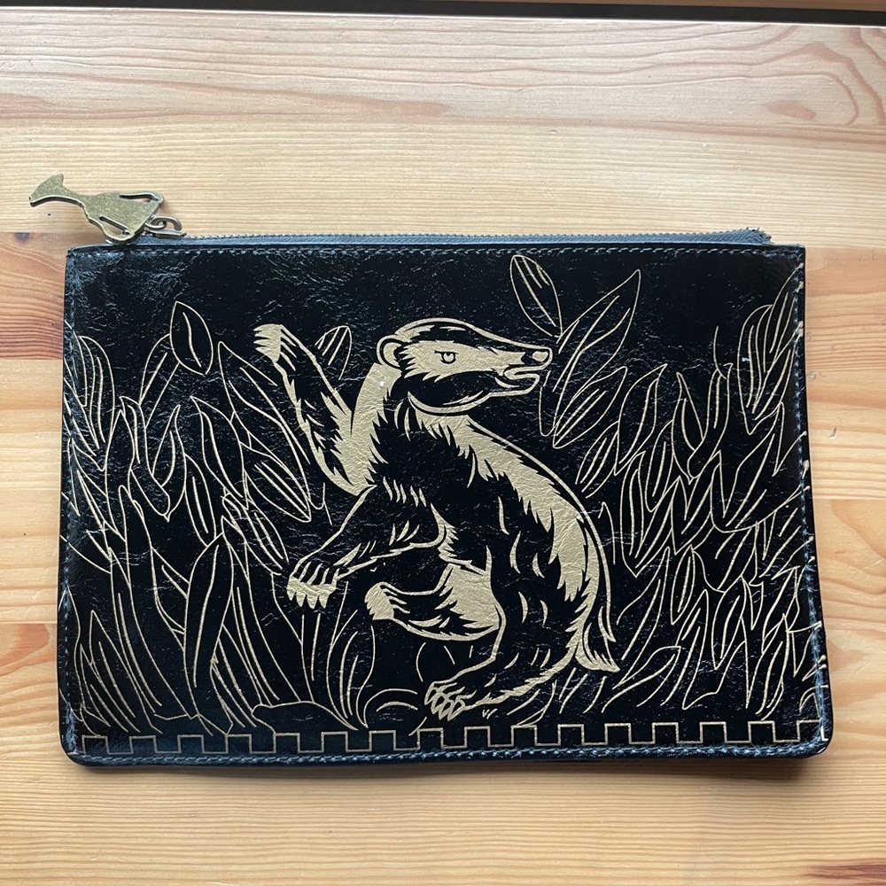 Danielle Nicole Harry Potter Badger Clutch